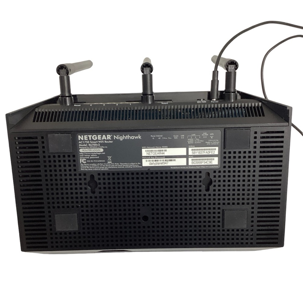 NETGEAR Nighthawk R6700 AC1750 Smart Wi-Fi Router - Picture 4 of 4
